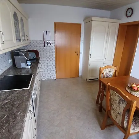 Mit Charme Am Rennsteig - Mit 2 Saunen&holzofen בית נופש